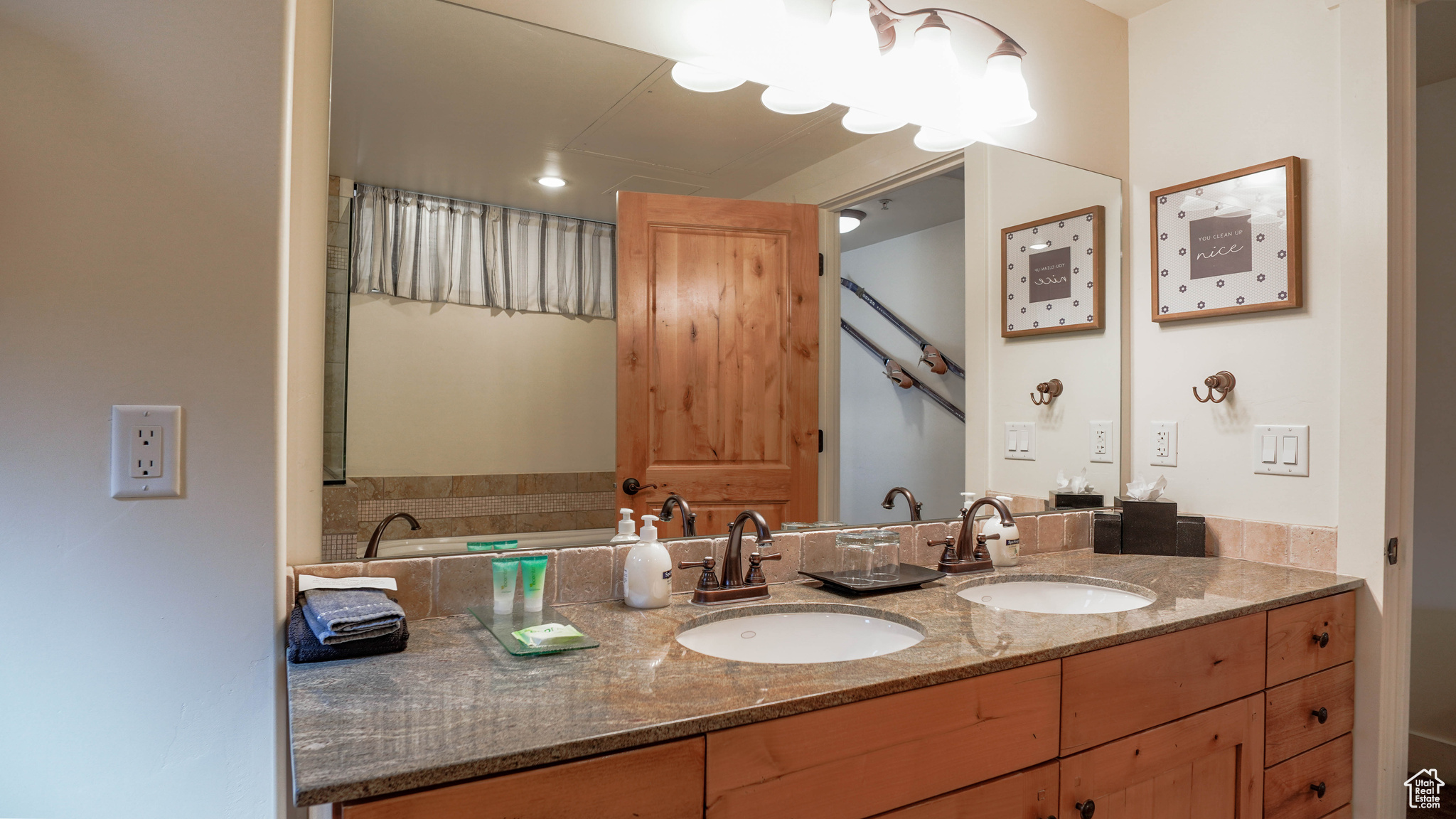 NEWPARK CONDO - Residential