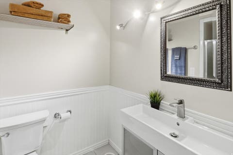 Tiny photo for 3000 E KENNEDY DR #6, Salt Lake City, UT 84108 (MLS # 2164150)