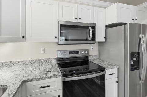 Tiny photo for 3000 E KENNEDY DR #6, Salt Lake City, UT 84108 (MLS # 2164150)