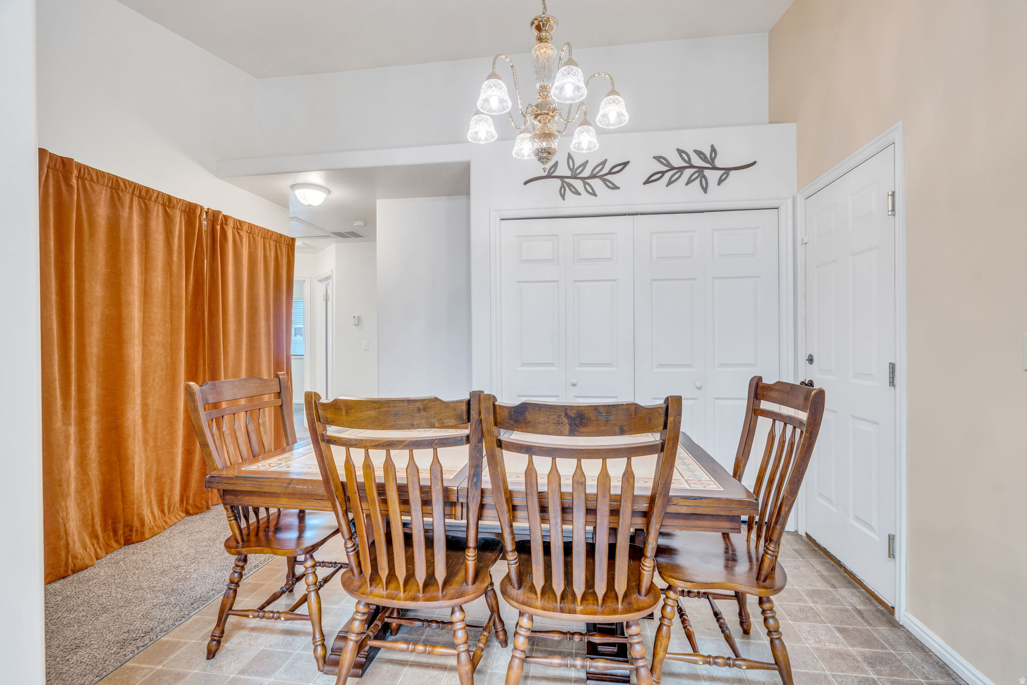 DAWSON ESTATES - Residential