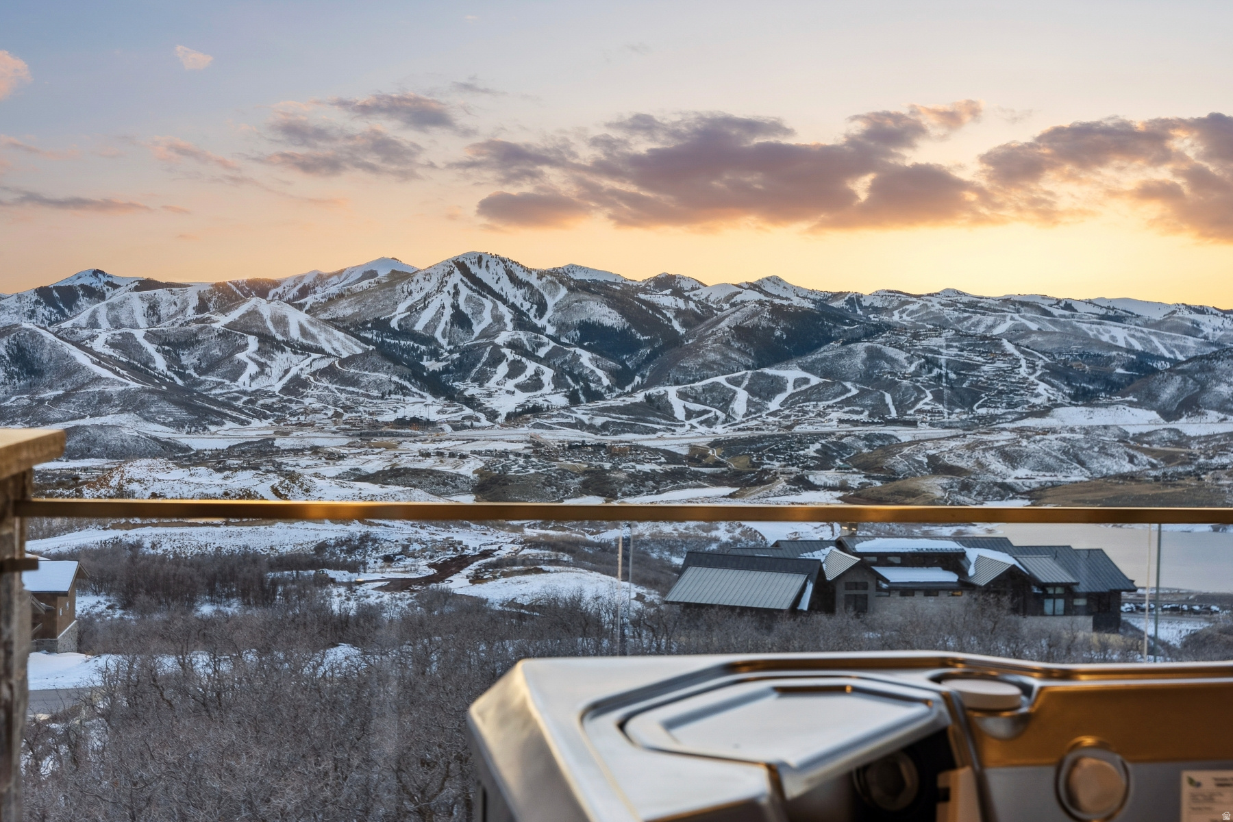 GOLDEN EAGLE - Residential