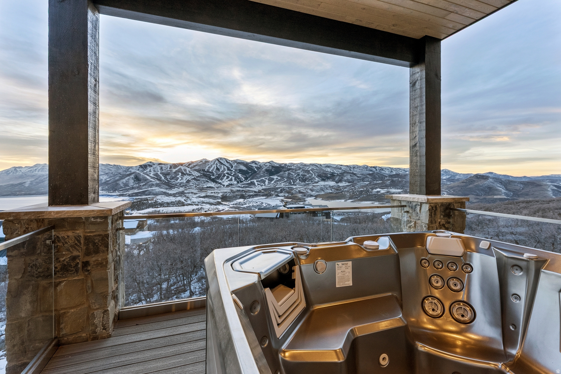 GOLDEN EAGLE - Residential