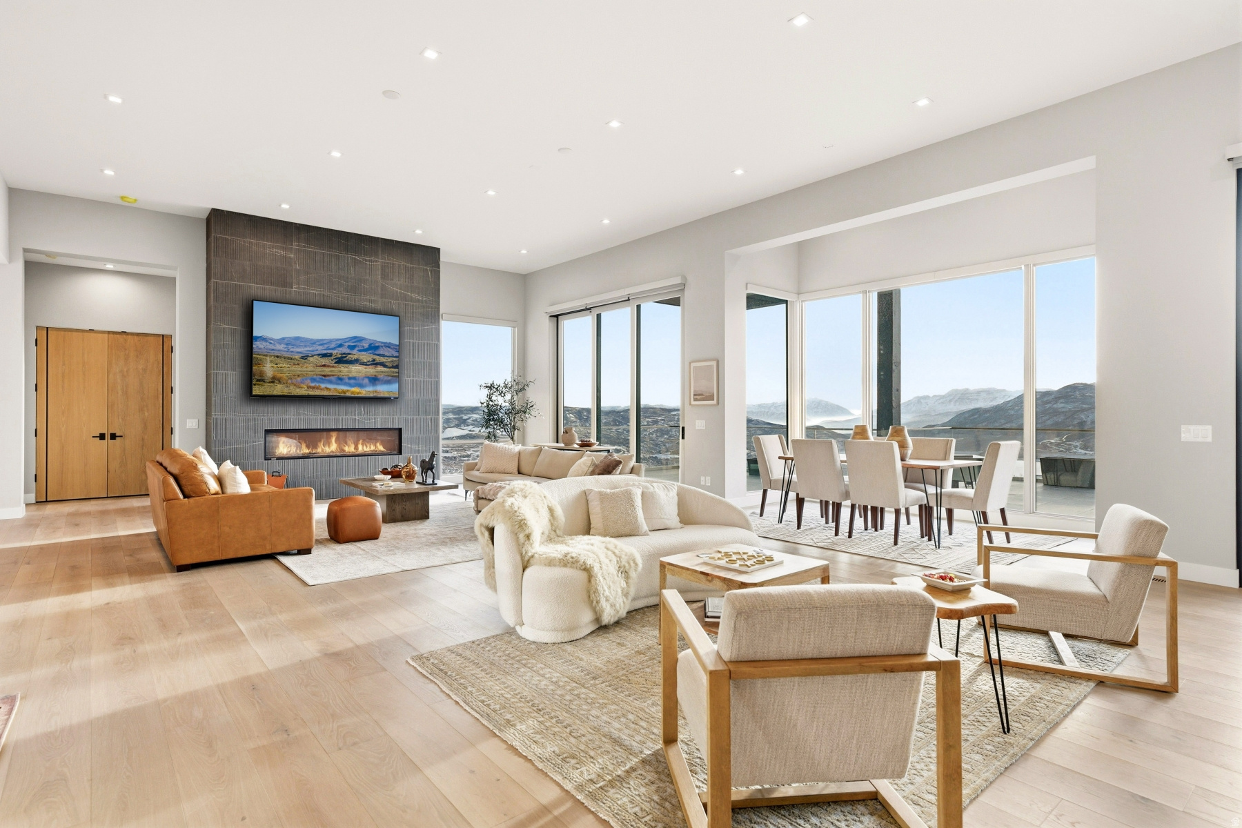 GOLDEN EAGLE - Residential