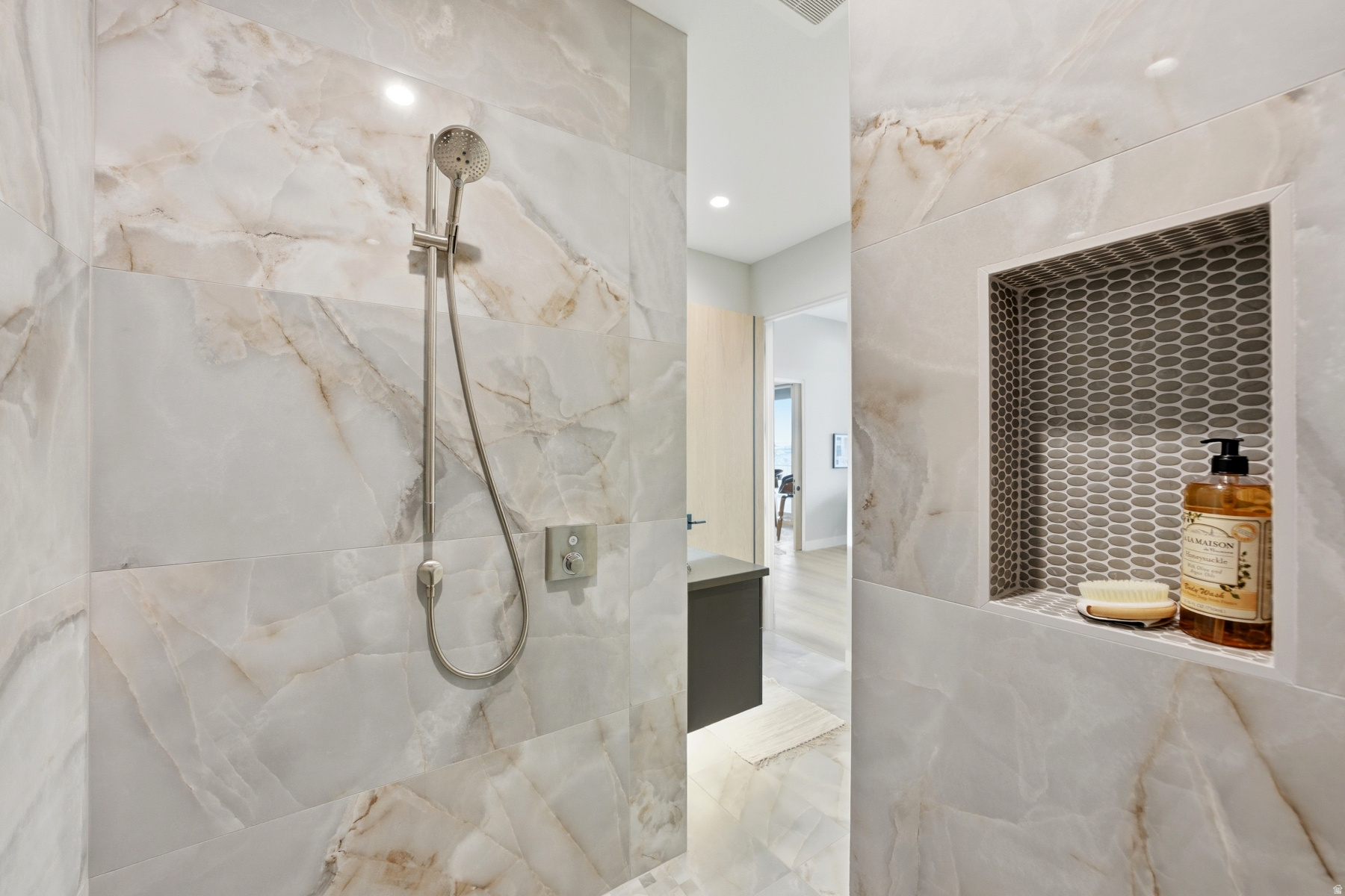 GOLDEN EAGLE - Residential