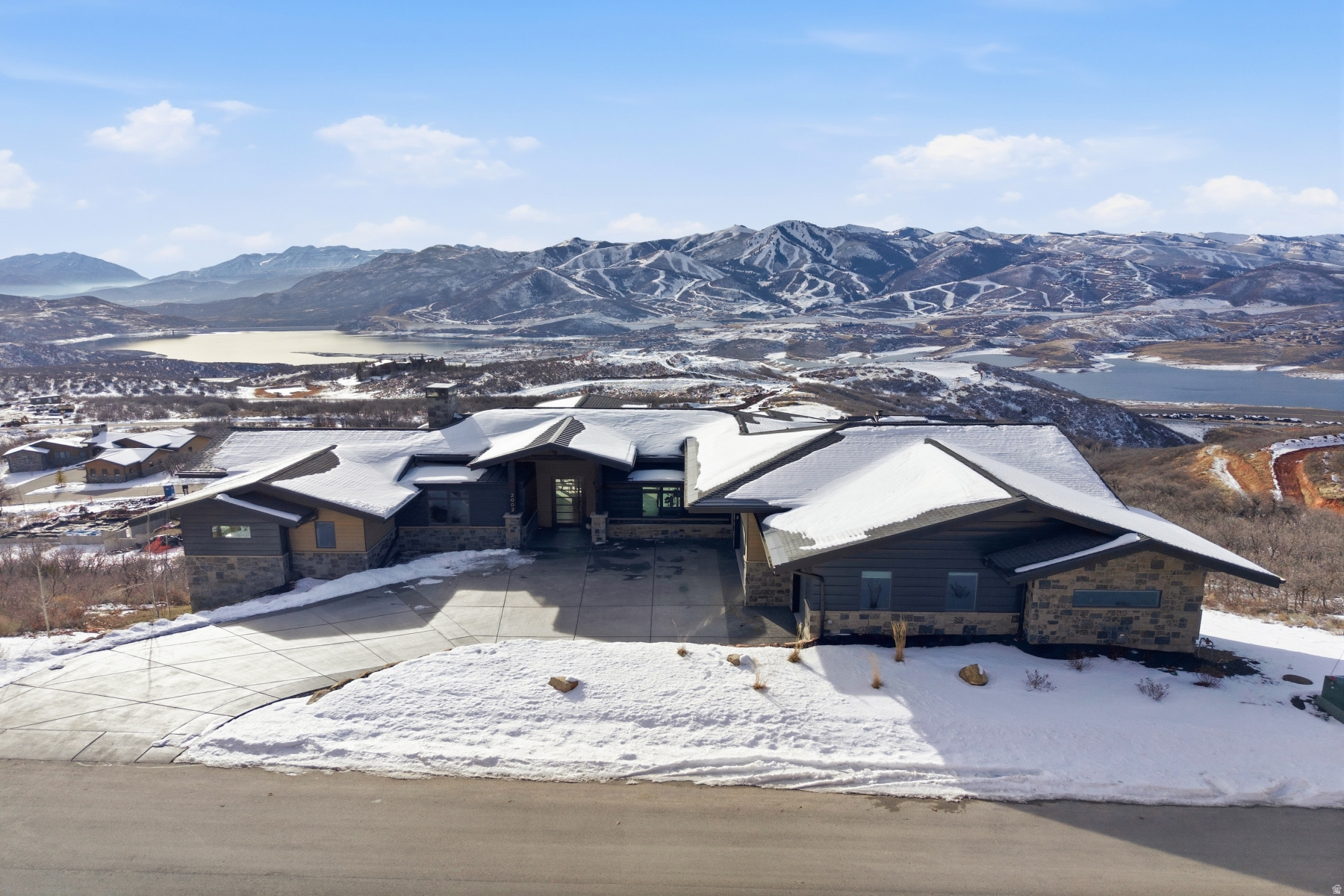 GOLDEN EAGLE - Residential