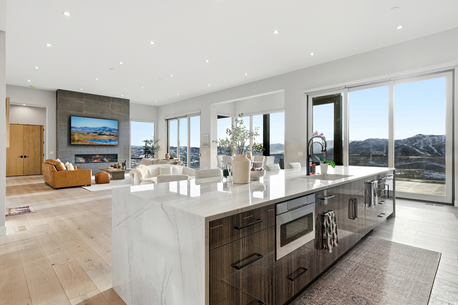 GOLDEN EAGLE - Residential