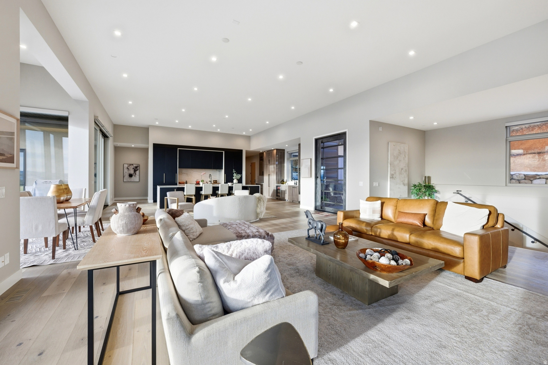 GOLDEN EAGLE - Residential