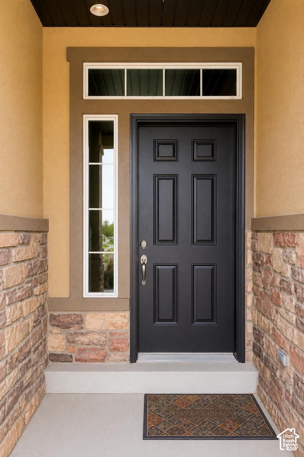 Photo of 1612 N CATAGENA PKWY #242, Saratoga Springs, UT 84045 (MLS # 2192707)