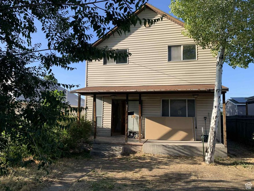 Investor Special  Prime Flip Opportunity in Tooele!  Looking for your next project? This 4-bedroom home is the perfect blank slate for a profitable flip. Located in a desirable Tooele neighborhood just steps from local shops, restaurants, and amenities, the property boasts a spacious, open-concept layout with strong bones and tons of potential.  While the home needs some cosmetic updates and TLC, the upside is clear-renovated homes in this area are selling fast and at strong comps. With the right vision, this could be a high-yield investment for your portfolio.  Opportunities like this don't last long. Bring your contractor, run the numbers, and schedule your showing today!