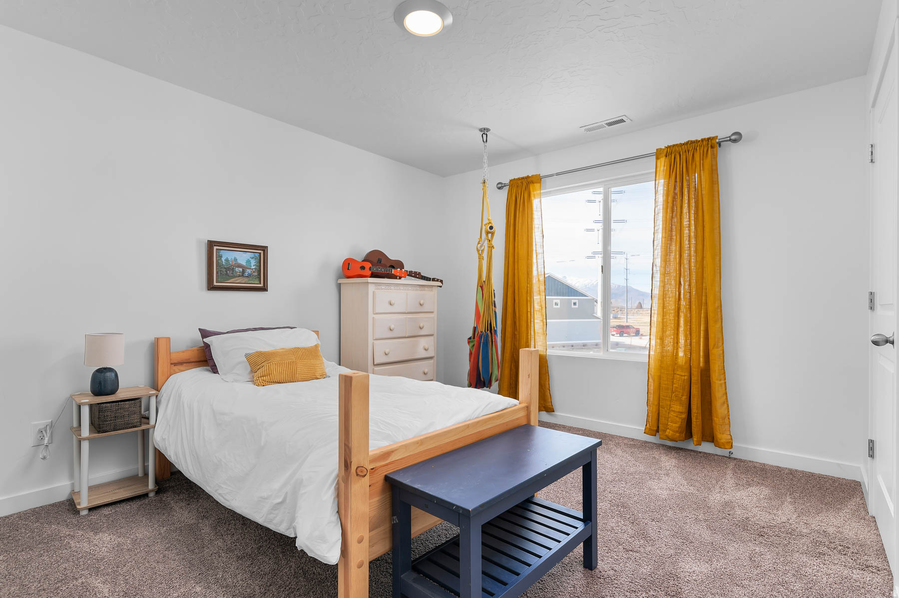 QUIET VALLEY - Residential