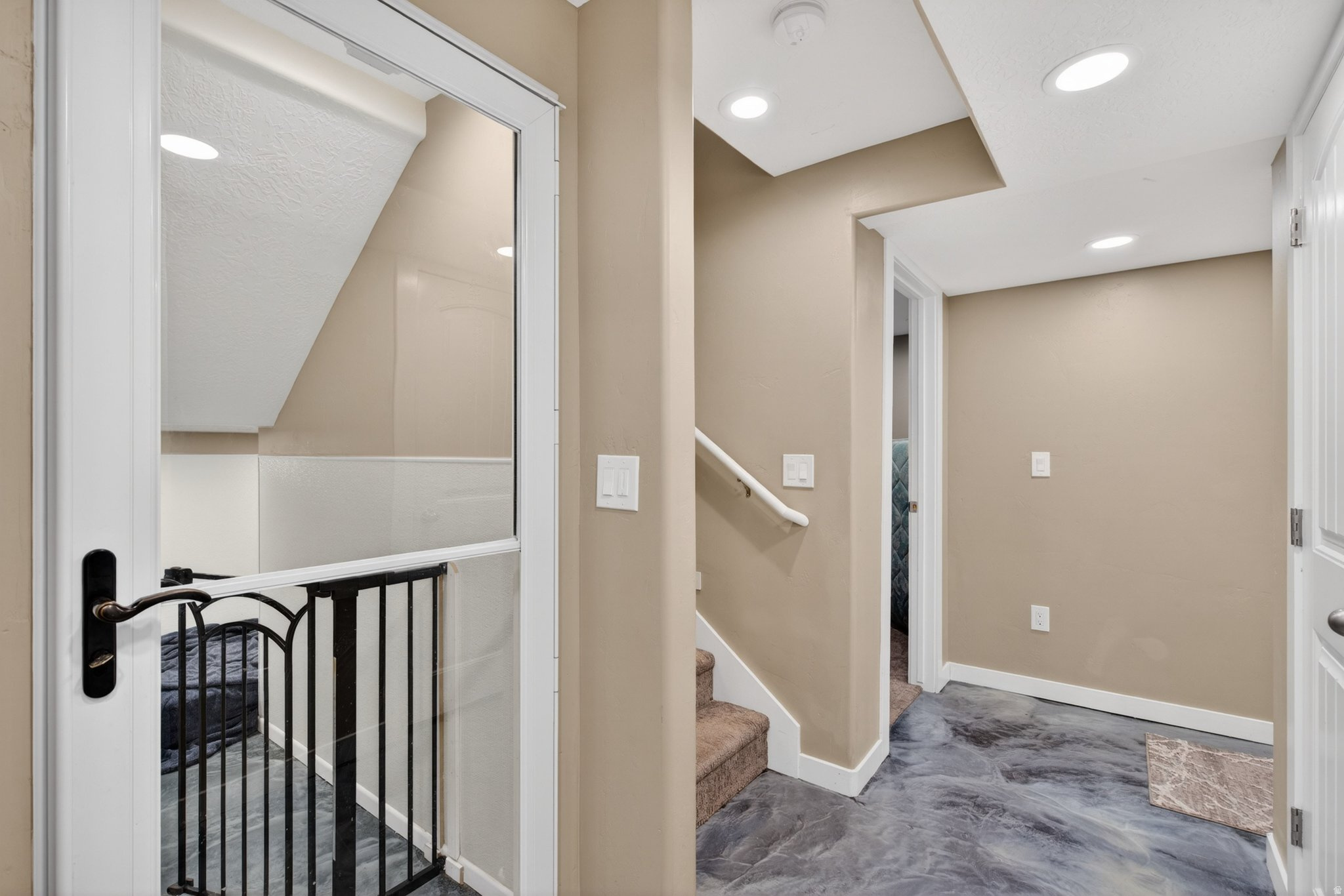 JORDAN WILLOWS II - Residential
