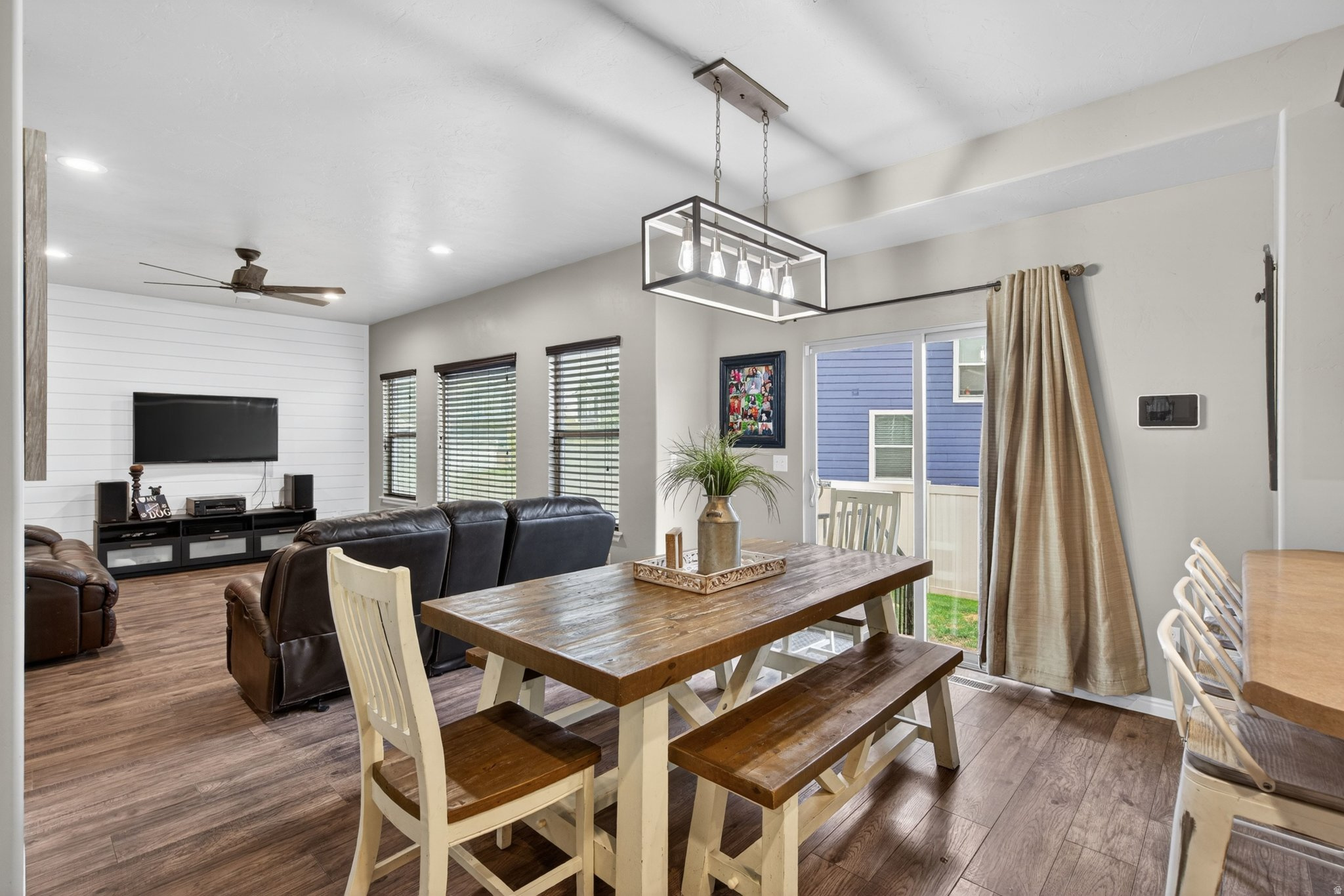 JORDAN WILLOWS II - Residential