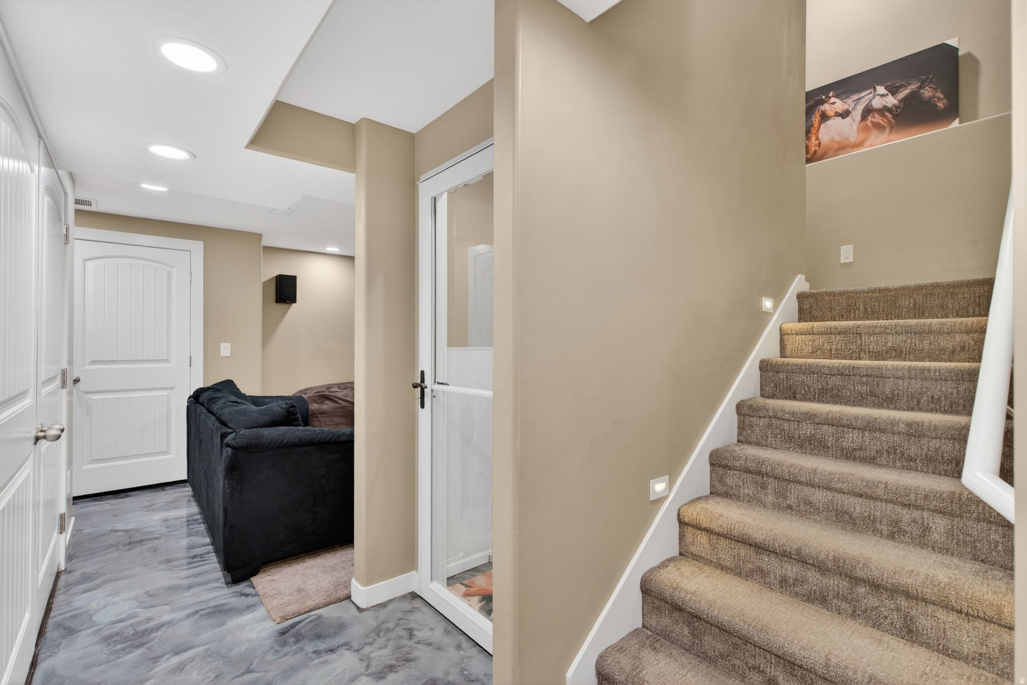 JORDAN WILLOWS II - Residential