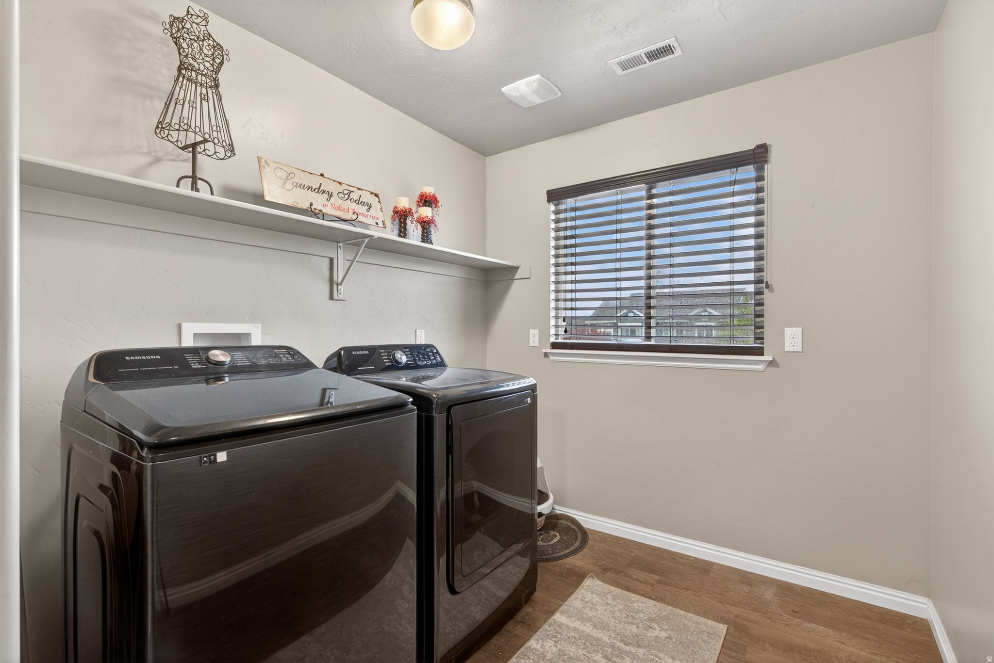 JORDAN WILLOWS II - Residential