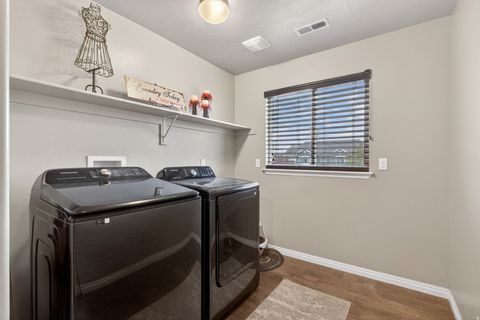 Tiny photo for 3957 W JORDAN VIEW DR, Lehi, UT 84043 (MLS # 2154323)