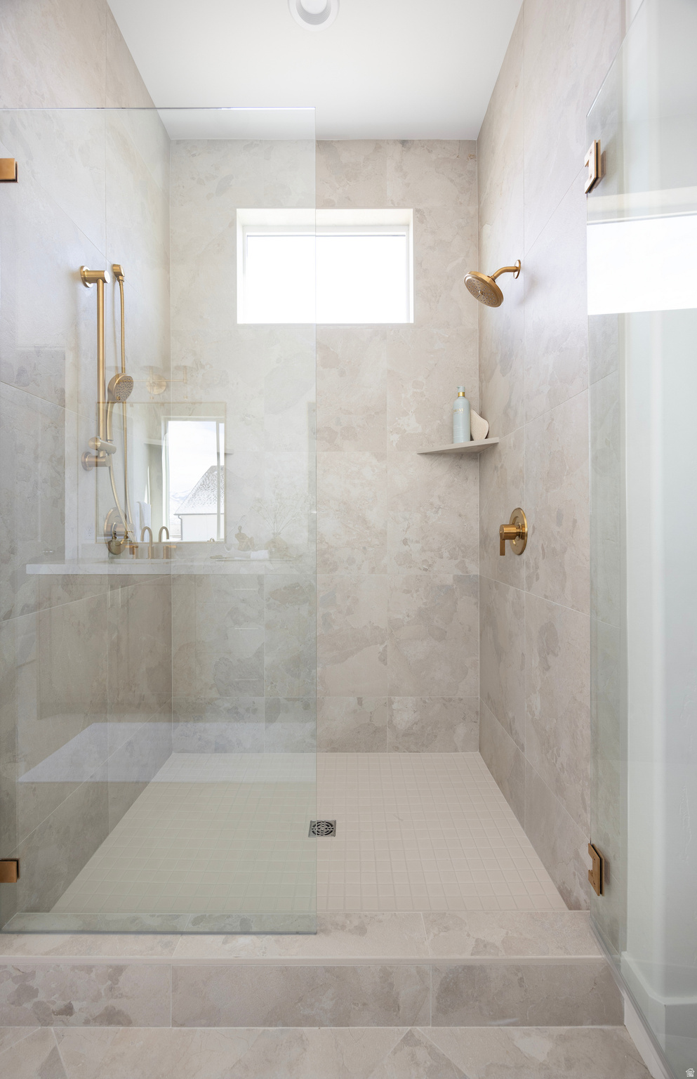 MEADOWS - Residential