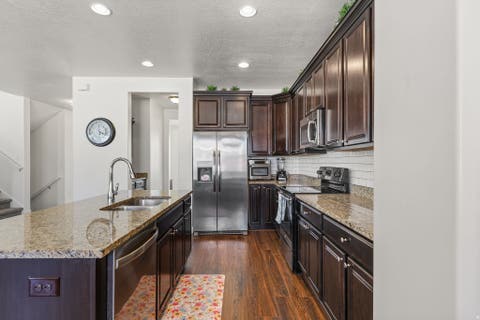 Tiny photo for 1319 W 650 S, Syracuse, UT 84075 (MLS # 2166101)