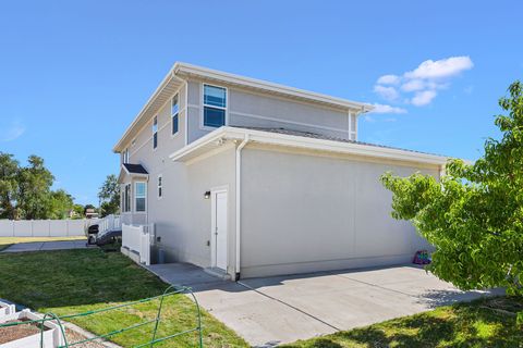 Tiny photo for 1319 W 650 S, Syracuse, UT 84075 (MLS # 2166101)
