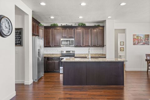 Tiny photo for 1319 W 650 S, Syracuse, UT 84075 (MLS # 2166101)