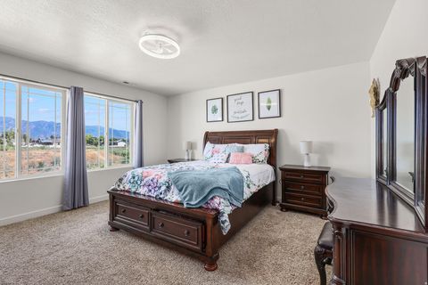 Tiny photo for 1319 W 650 S, Syracuse, UT 84075 (MLS # 2166101)