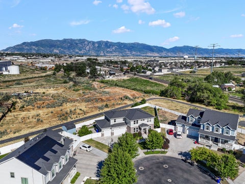 Tiny photo for 1319 W 650 S, Syracuse, UT 84075 (MLS # 2166101)