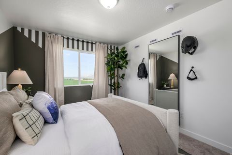 Tiny photo for 2161 E HUMMINGBIRD DR #4031, Eagle Mountain, UT 84005 (MLS # 2150177)