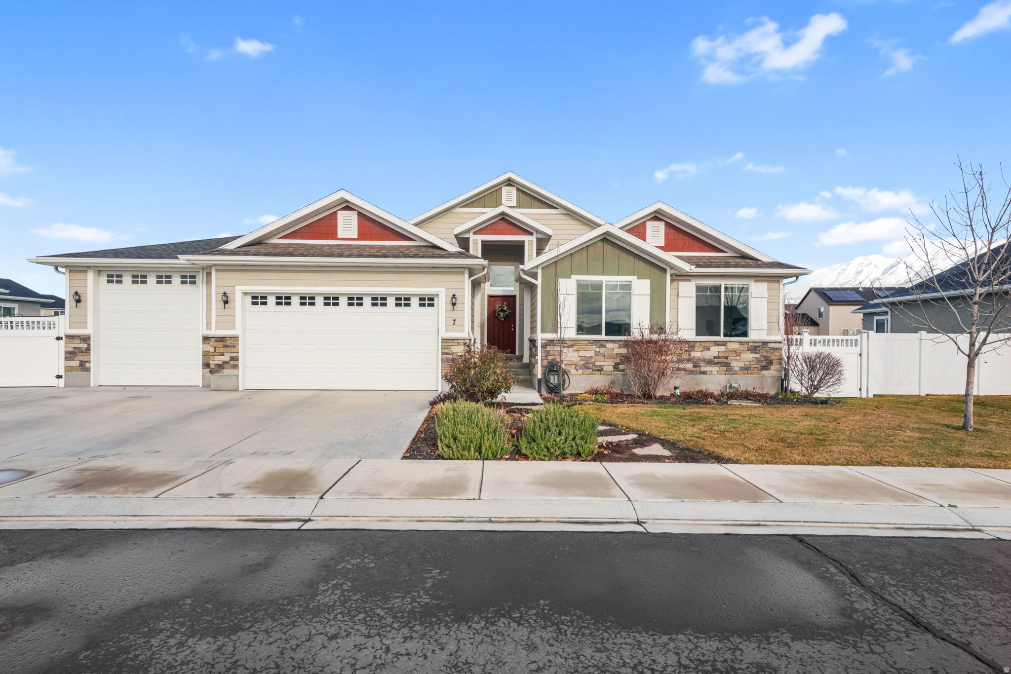 THE MEADOWS - Residential