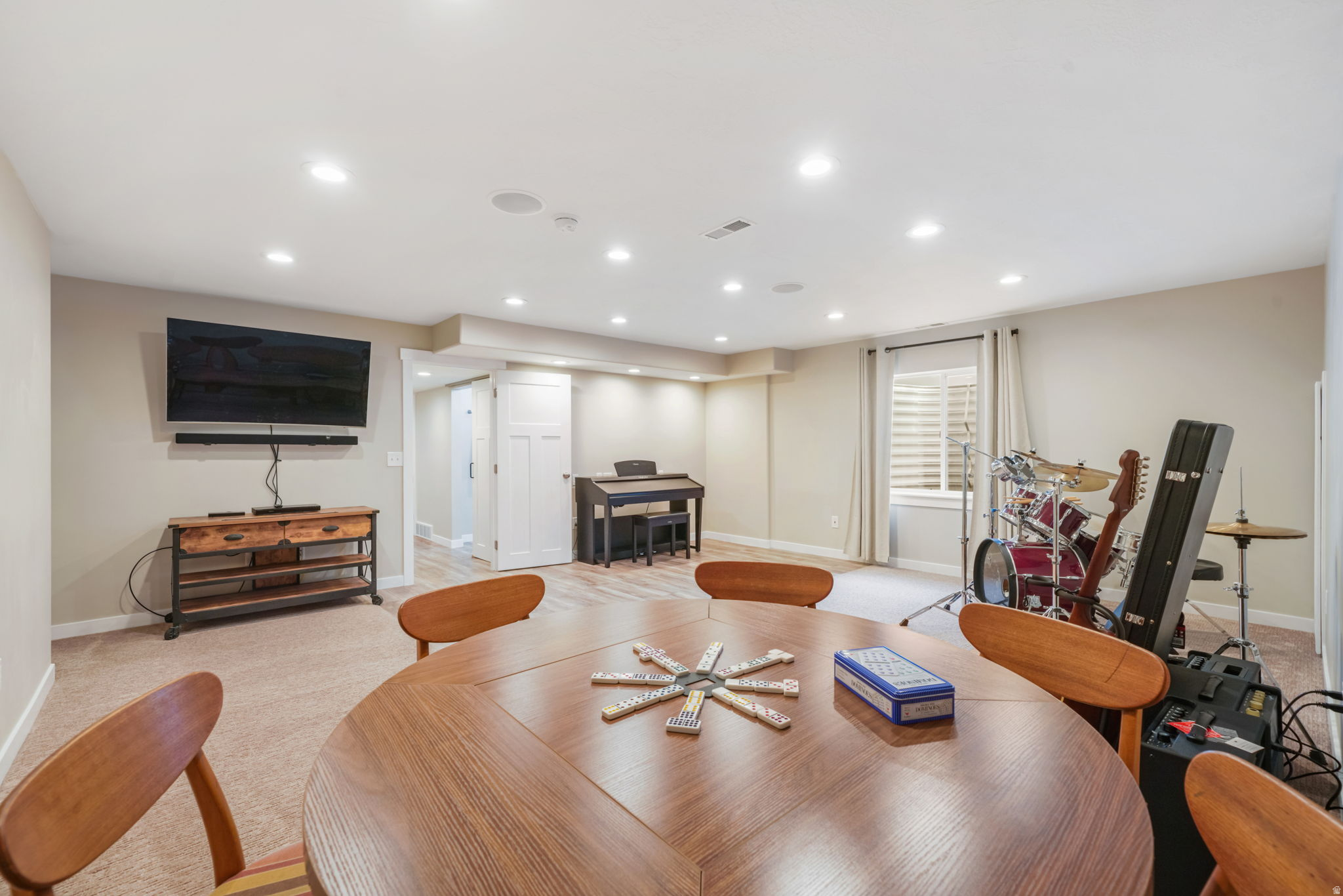 THE MEADOWS - Residential