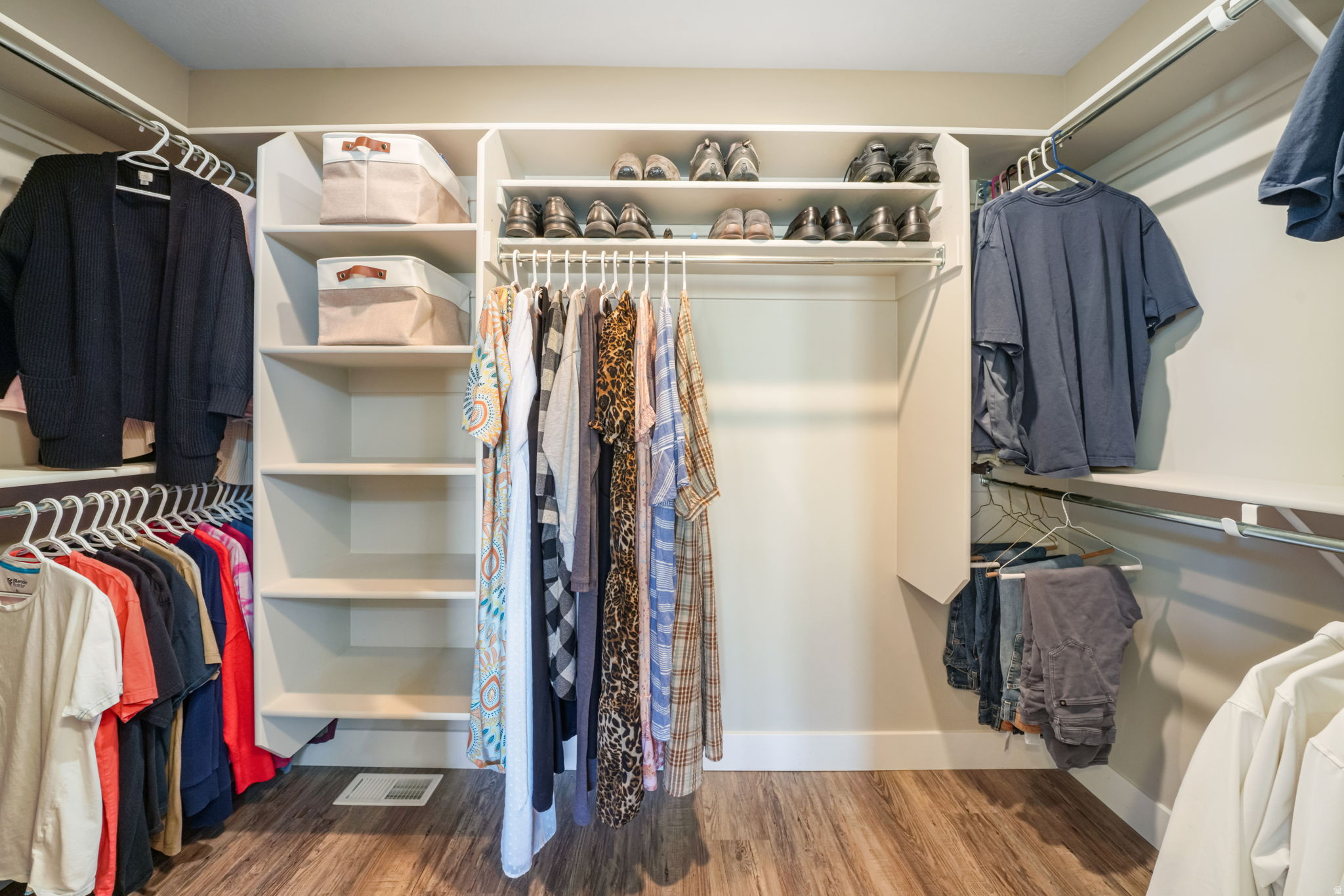 THE MEADOWS - Residential