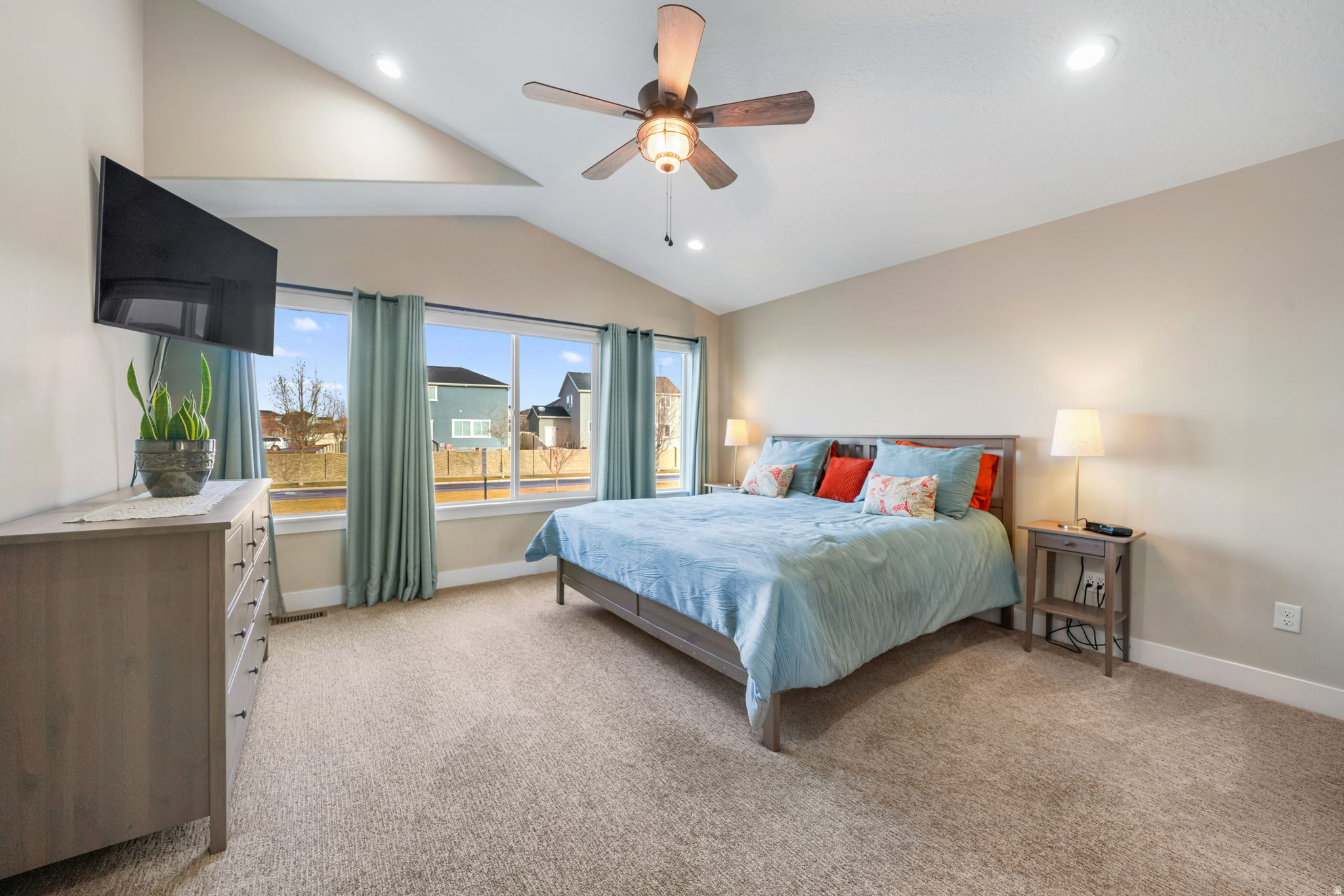 THE MEADOWS - Residential