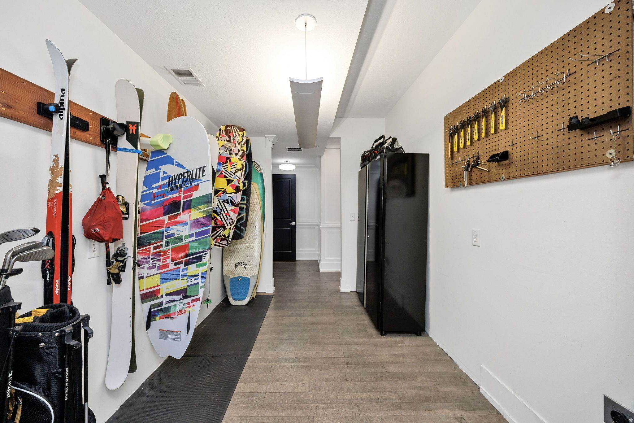 MALOUF SLEEP CONDOMINIUMS - Commercial Lease