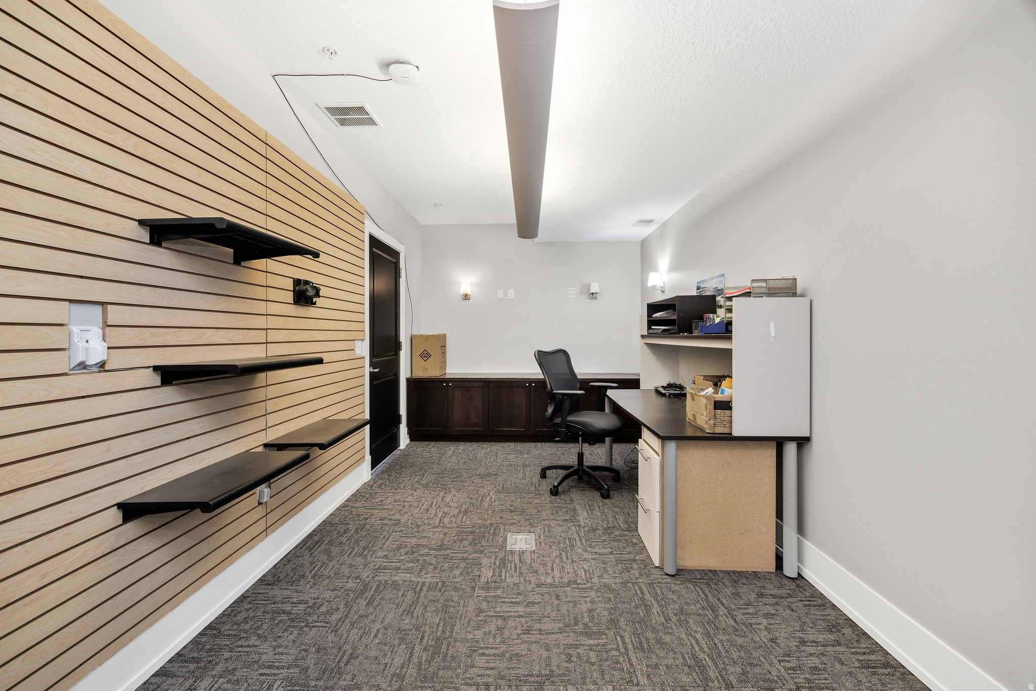 MALOUF SLEEP CONDOMINIUMS - Commercial Lease