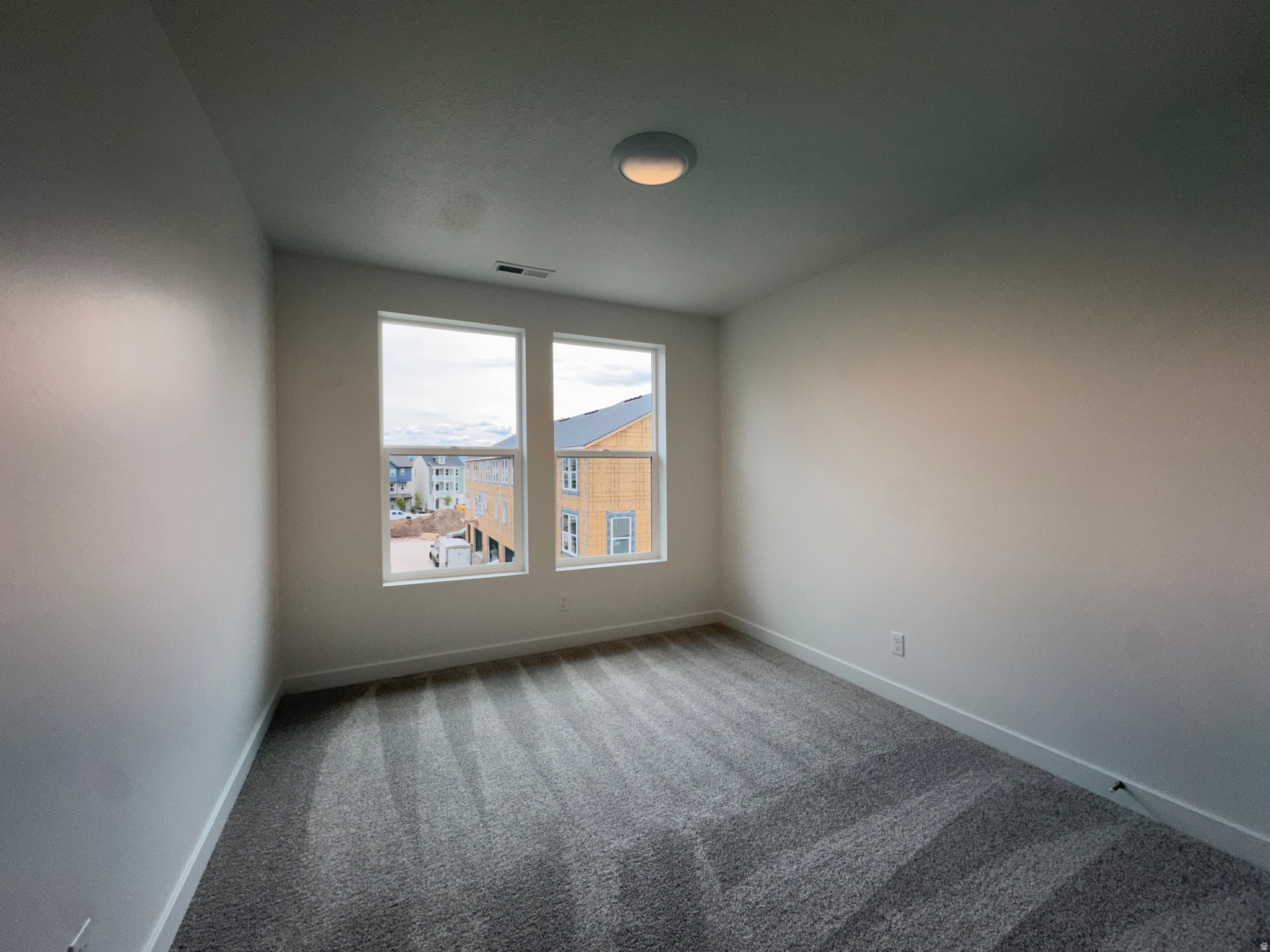 TRAILSIDE - Residential