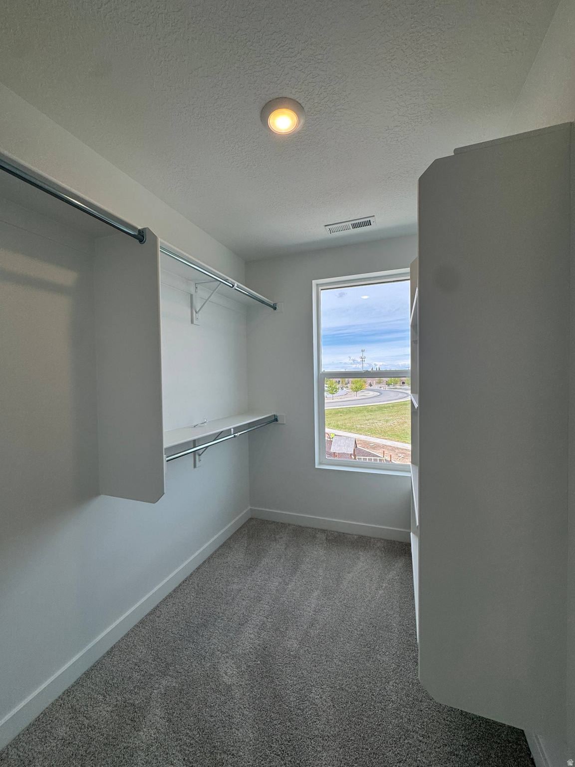 TRAILSIDE - Residential