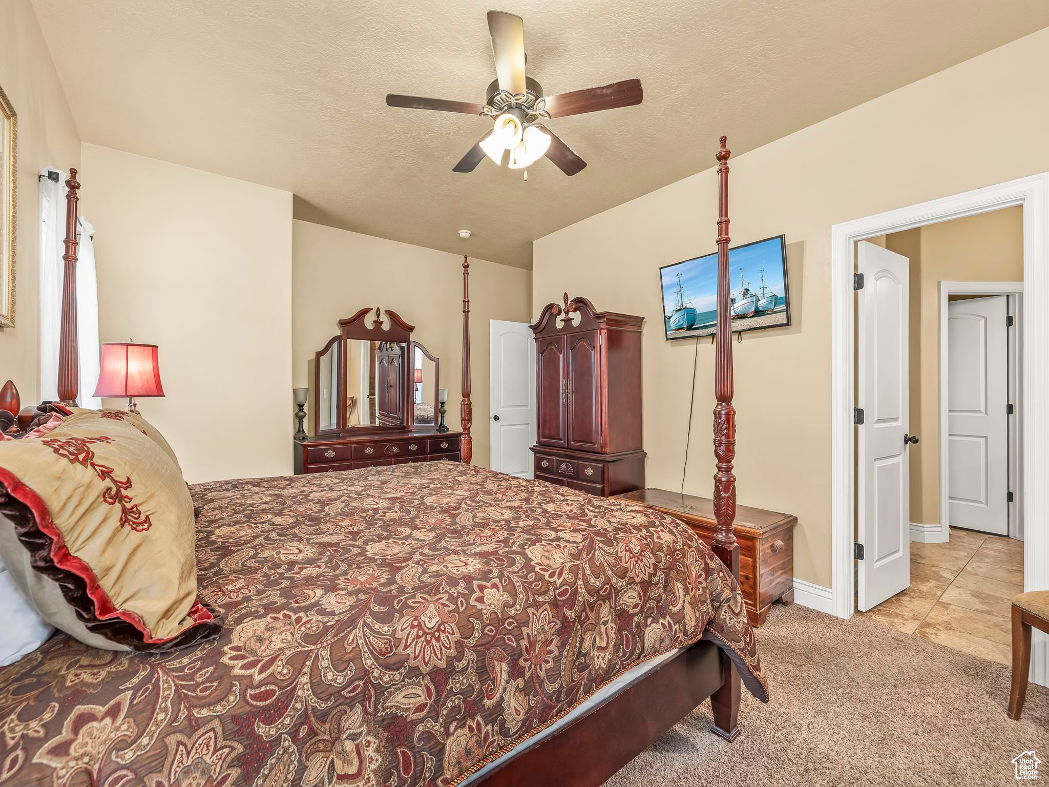 CANYON ROAD - Residential