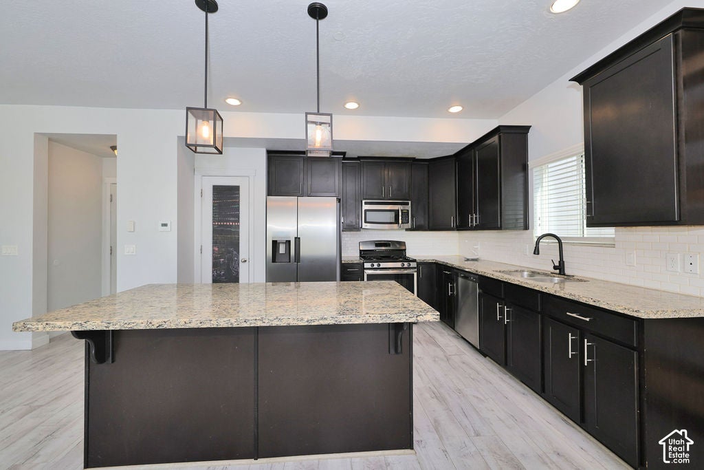 Photo of 1204 E ROMA DR, Fruit Heights, UT 84037 (MLS # 2189647)