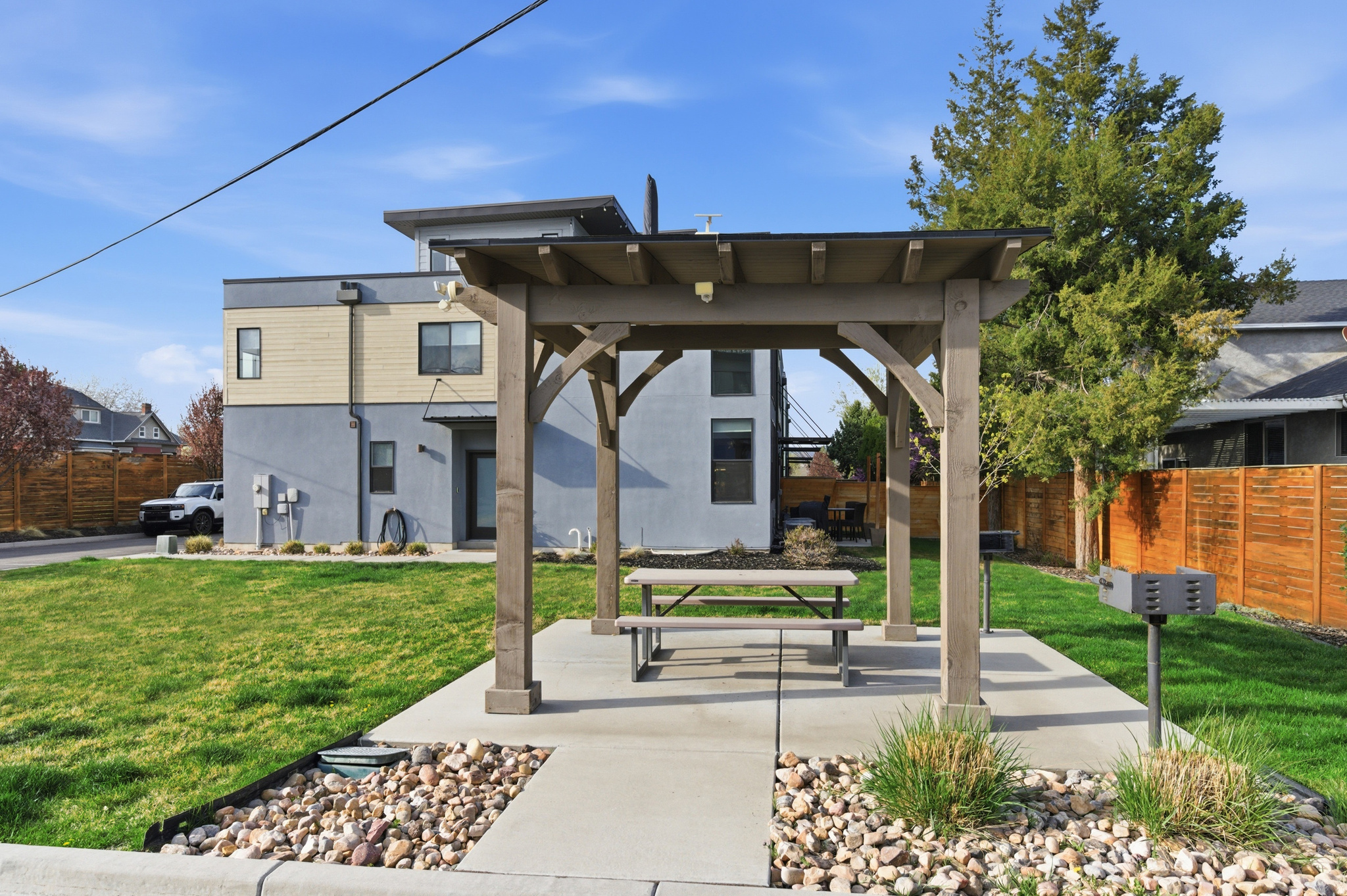 BLEECKER PLACE - Residential