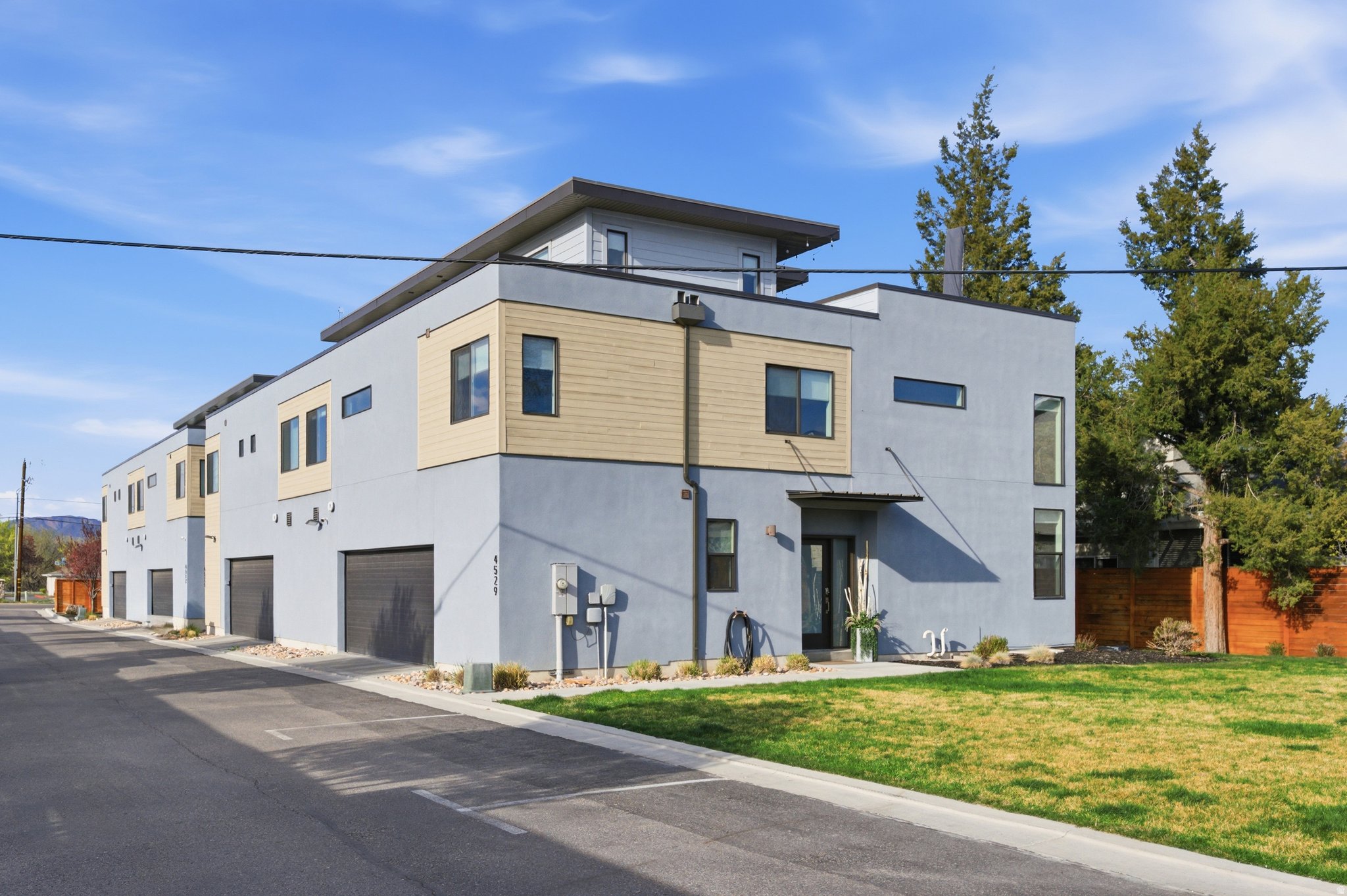 BLEECKER PLACE - Residential