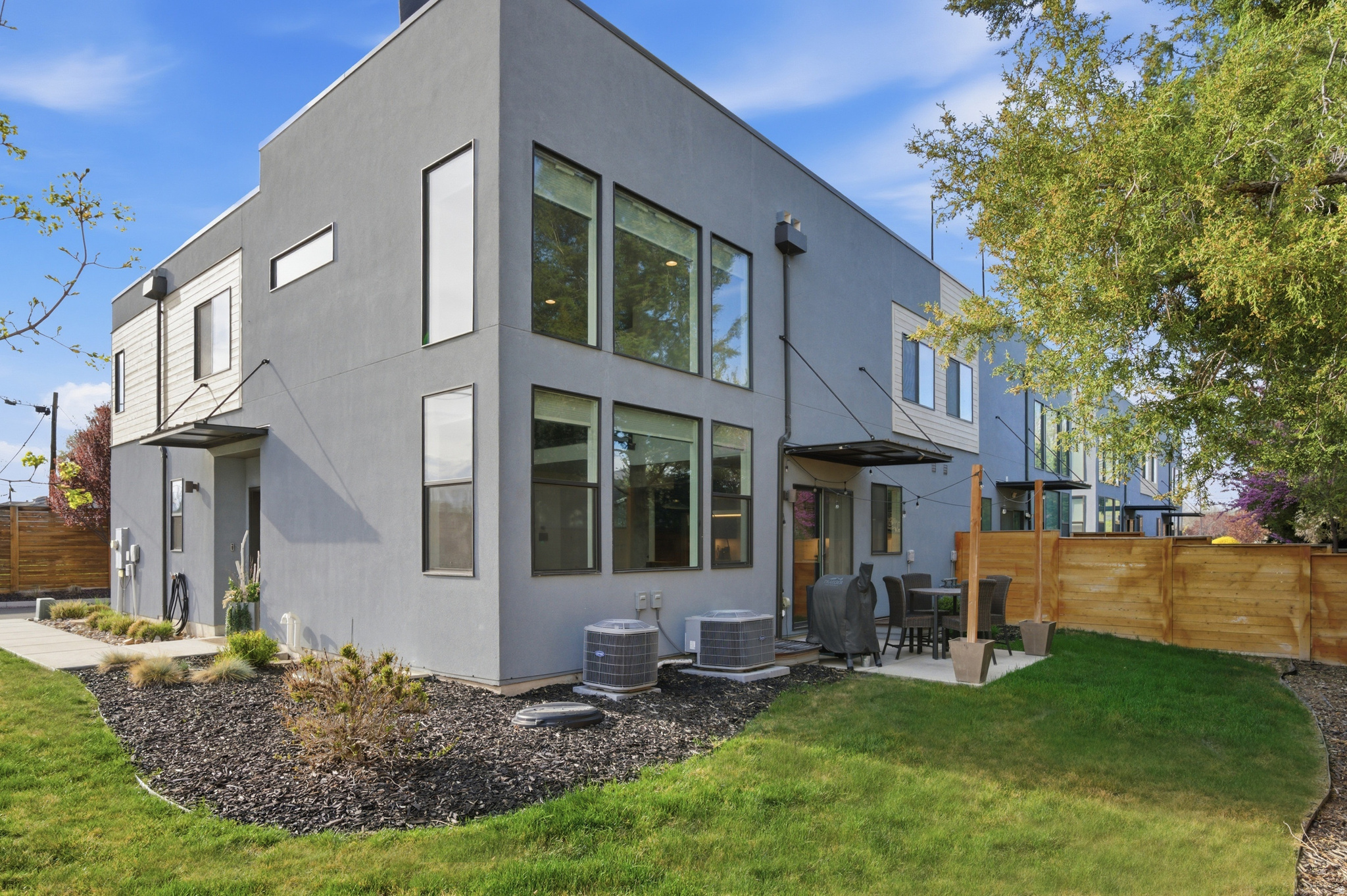 BLEECKER PLACE - Residential