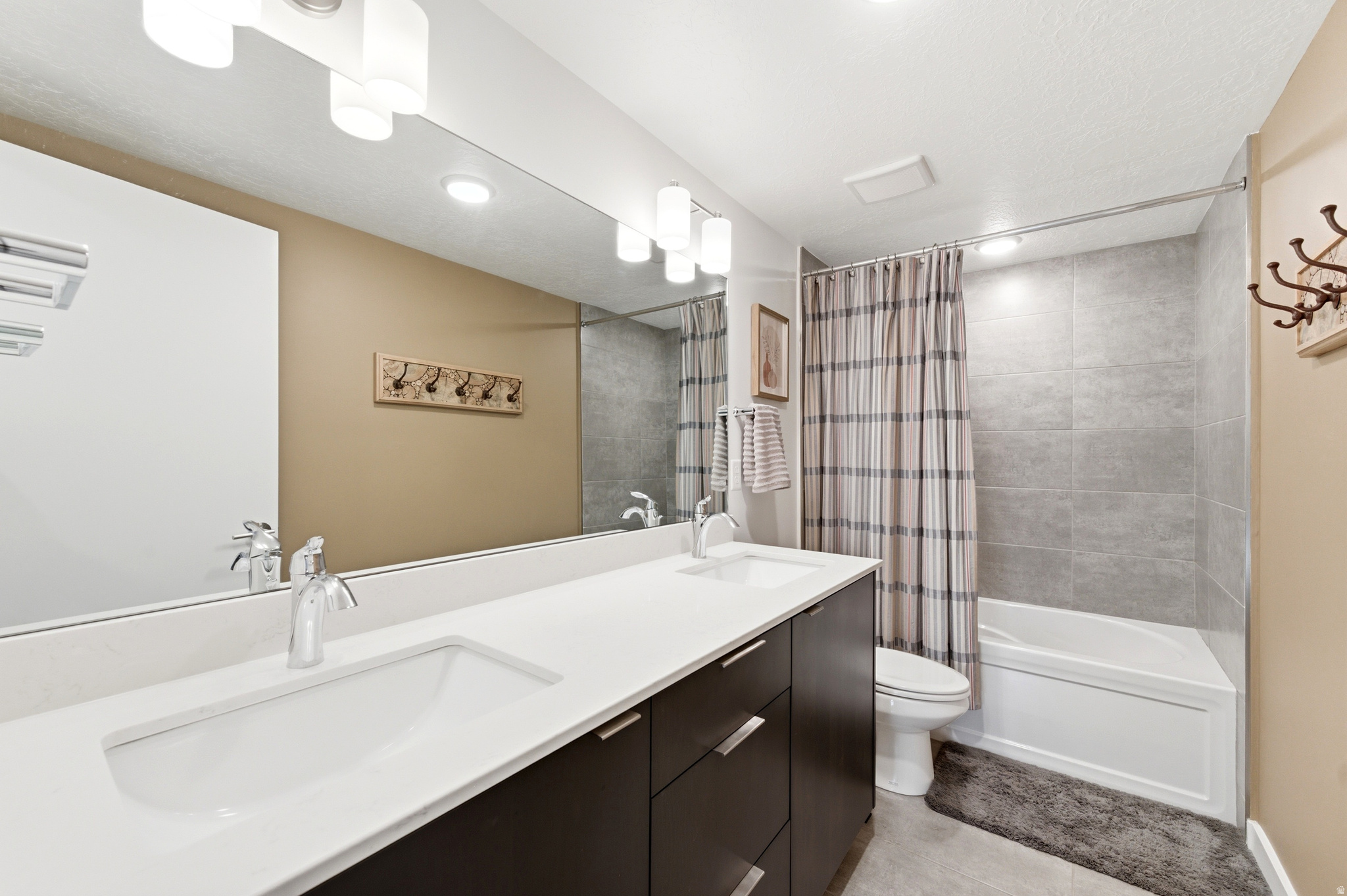 BLEECKER PLACE - Residential