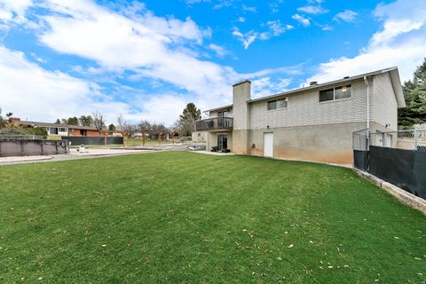 Tiny photo for 1629 E JUNIPER ST, Layton, UT 84040 (MLS # 2127748)