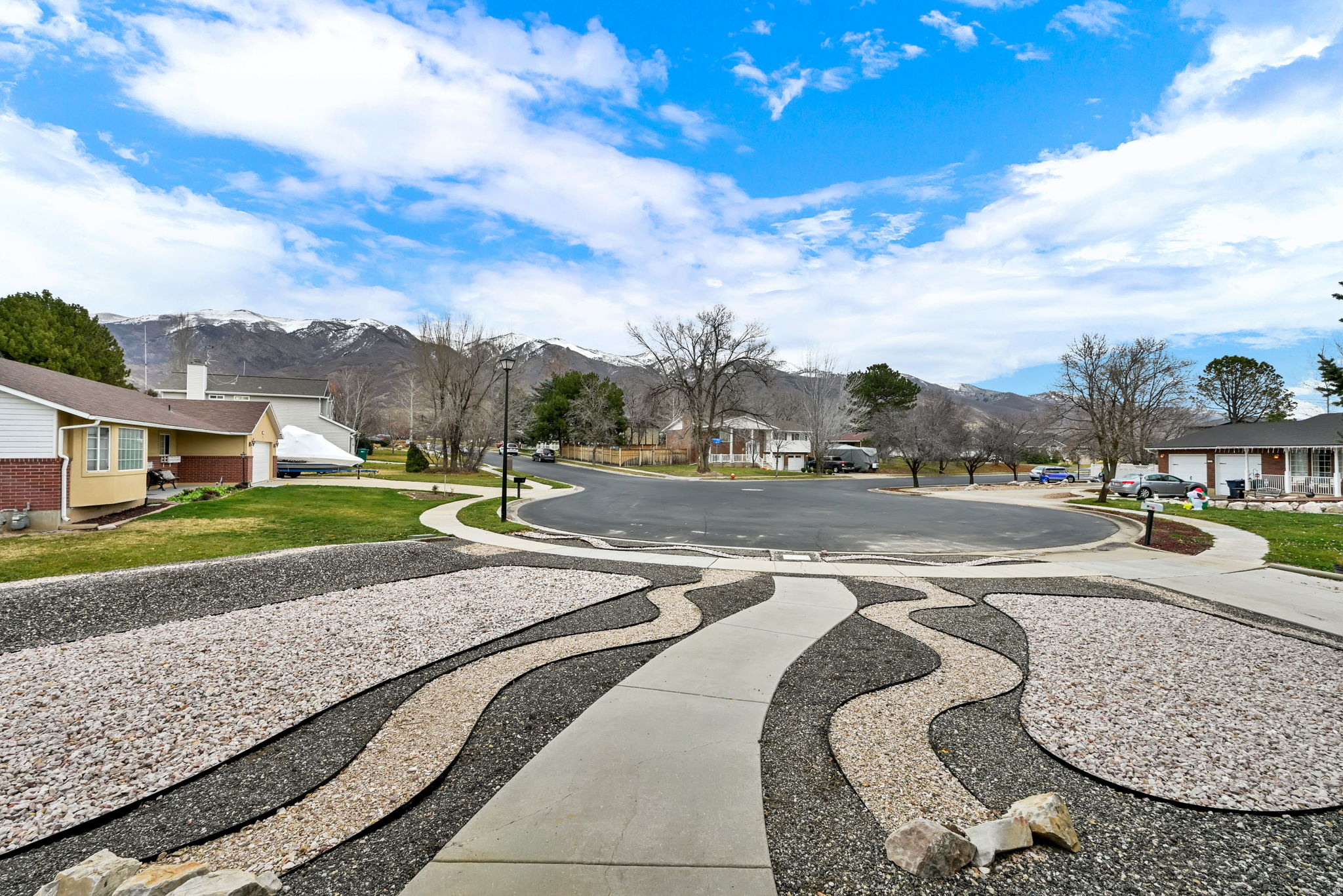 HOLMES HOLLOW - Residential