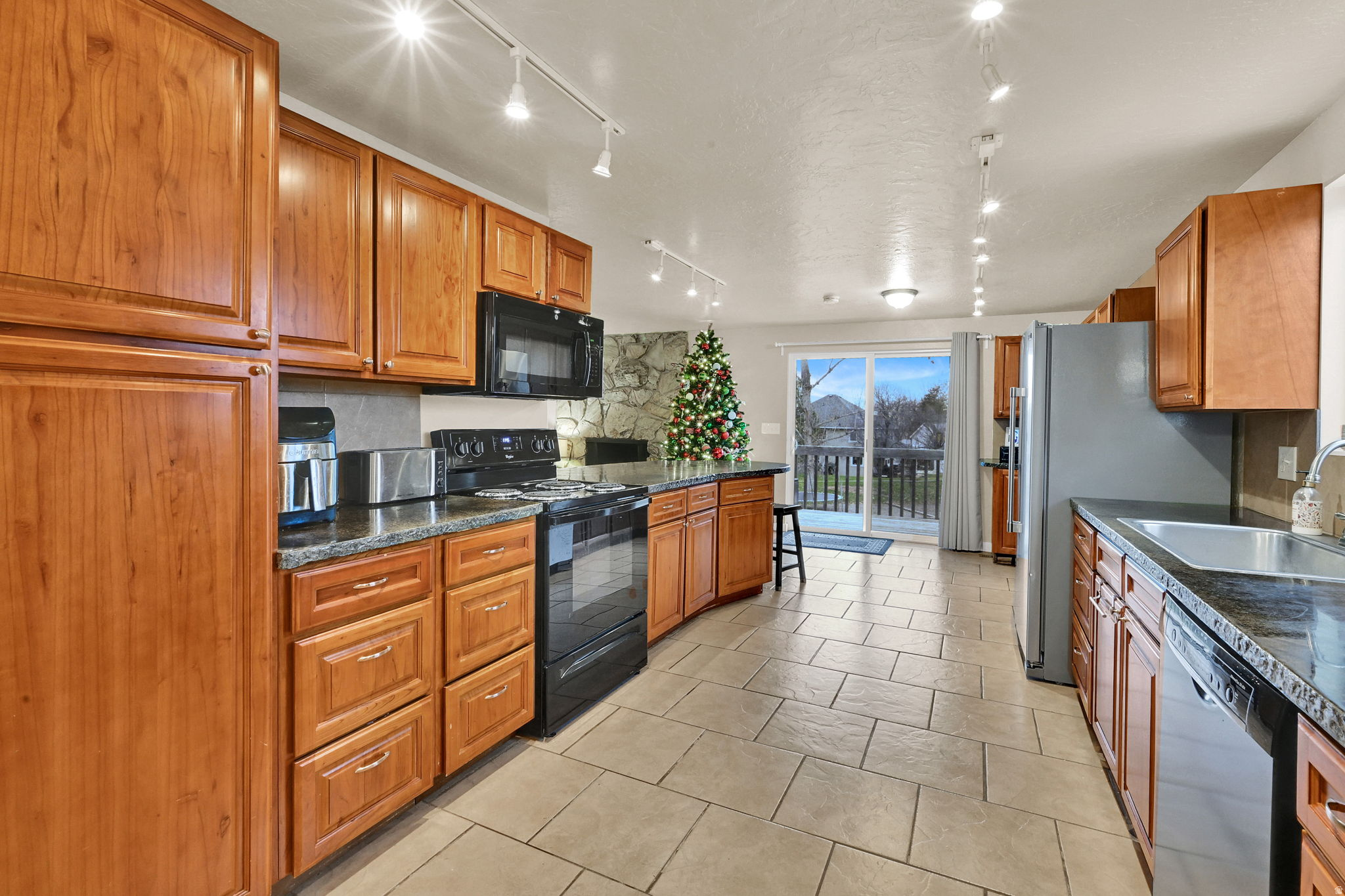 HOLMES HOLLOW - Residential