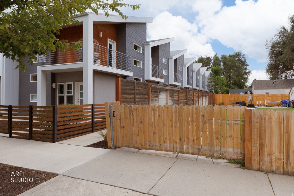 Photo of 481 N BEAUMONT CT, Salt Lake City, UT 84116 (MLS # 2182822)