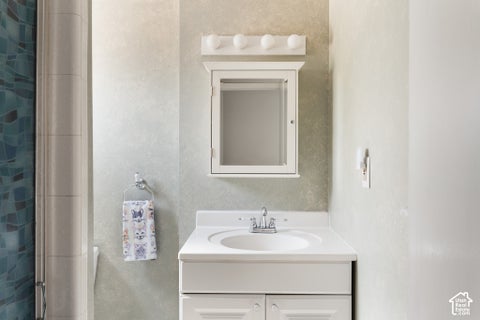 Tiny photo for 2582 E CAVALIER DR S, Cottonwood Heights, UT 84121 (MLS # 2187431)