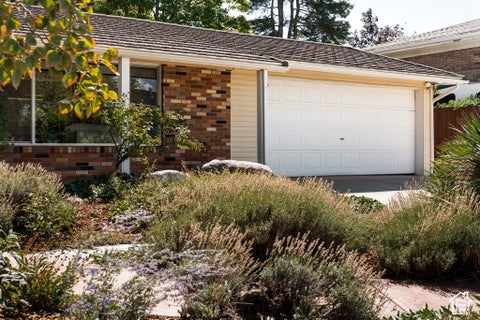 Tiny photo for 2582 E CAVALIER DR S, Cottonwood Heights, UT 84121 (MLS # 2187431)
