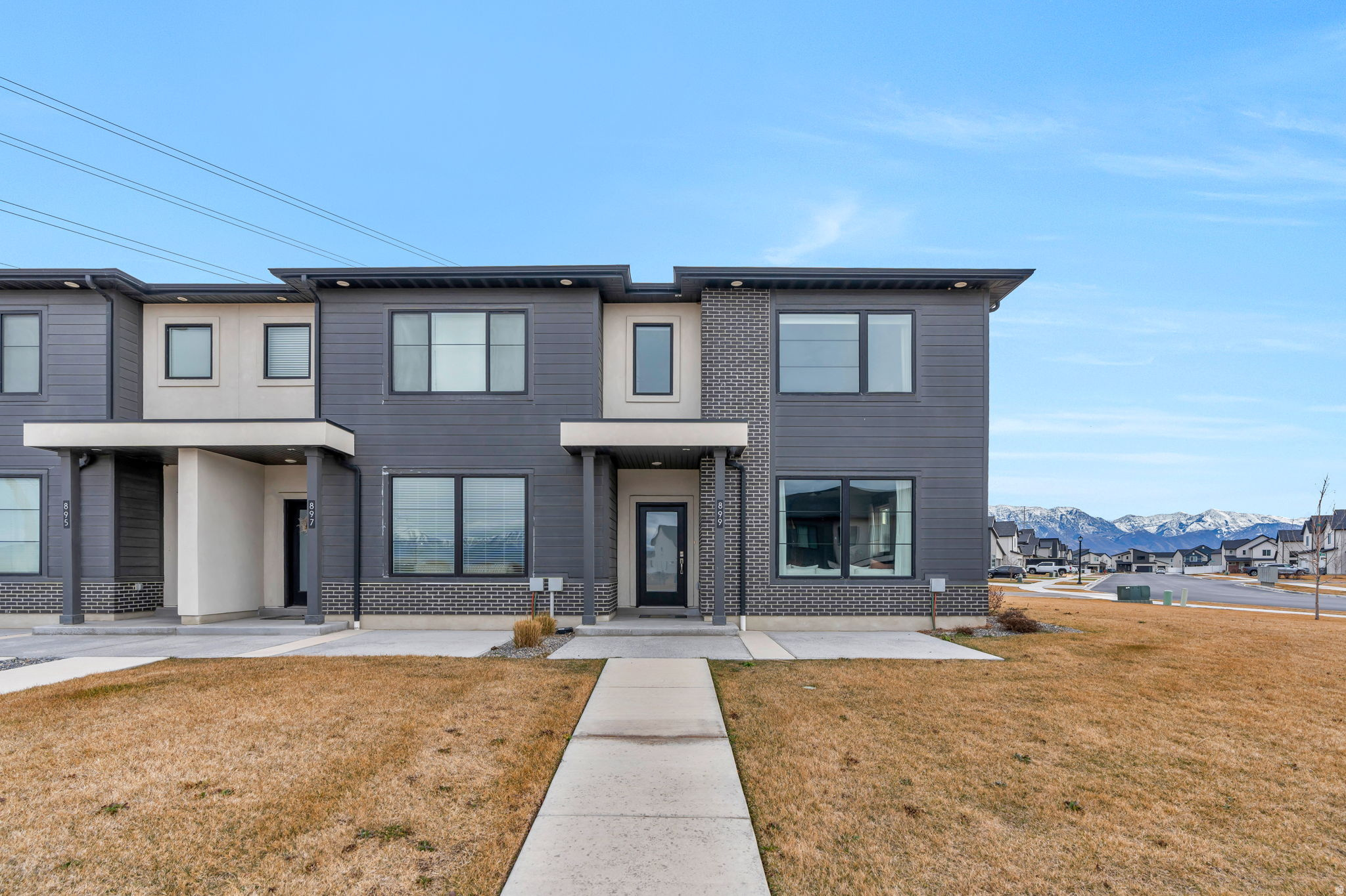 LAKESHORE LANDING - Residential