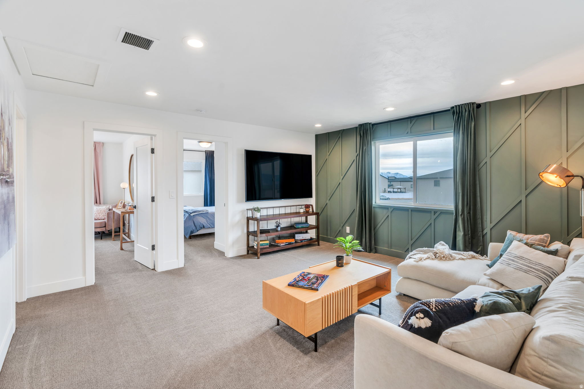 LAKESHORE LANDING - Residential