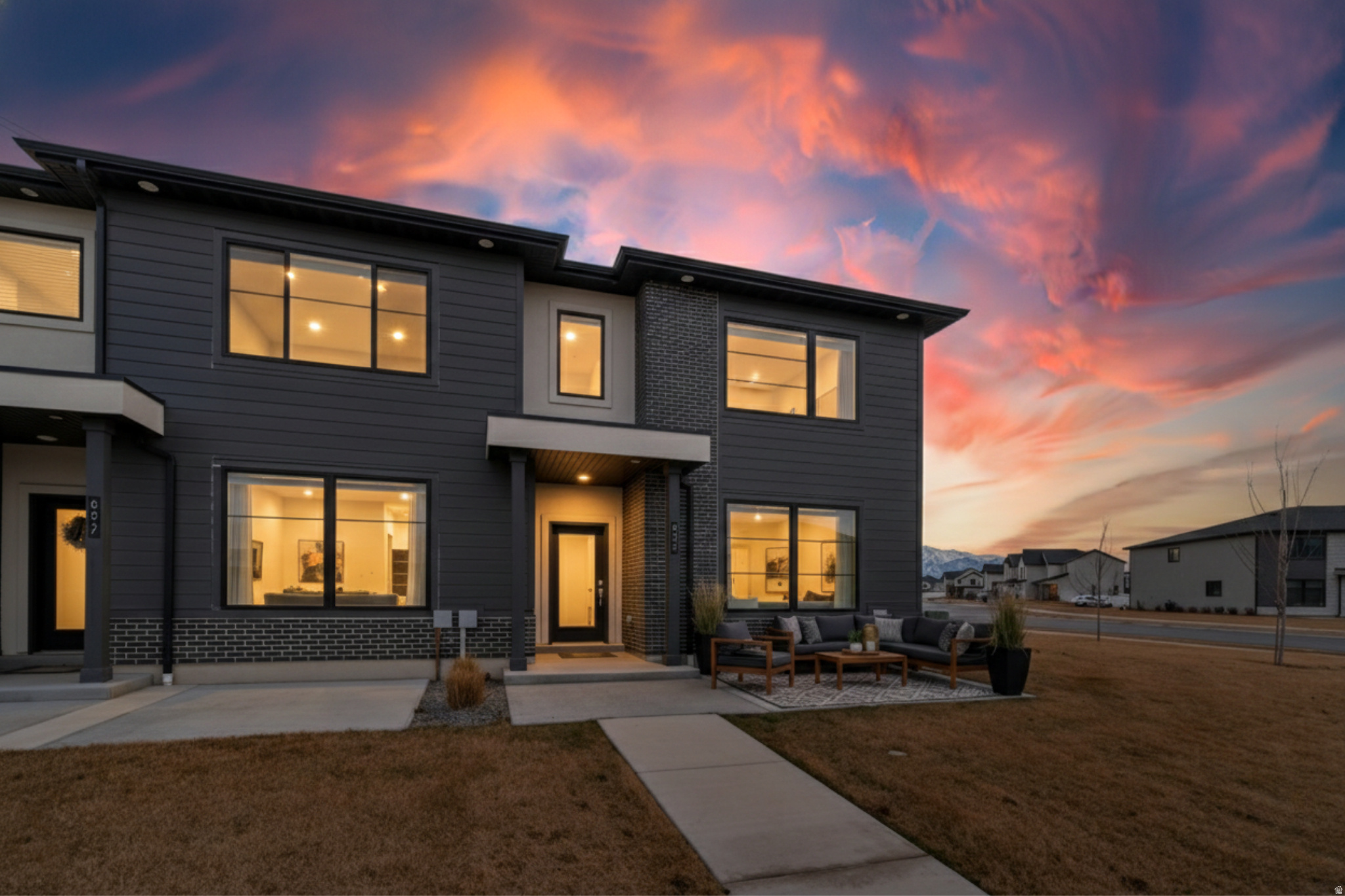 LAKESHORE LANDING - Residential