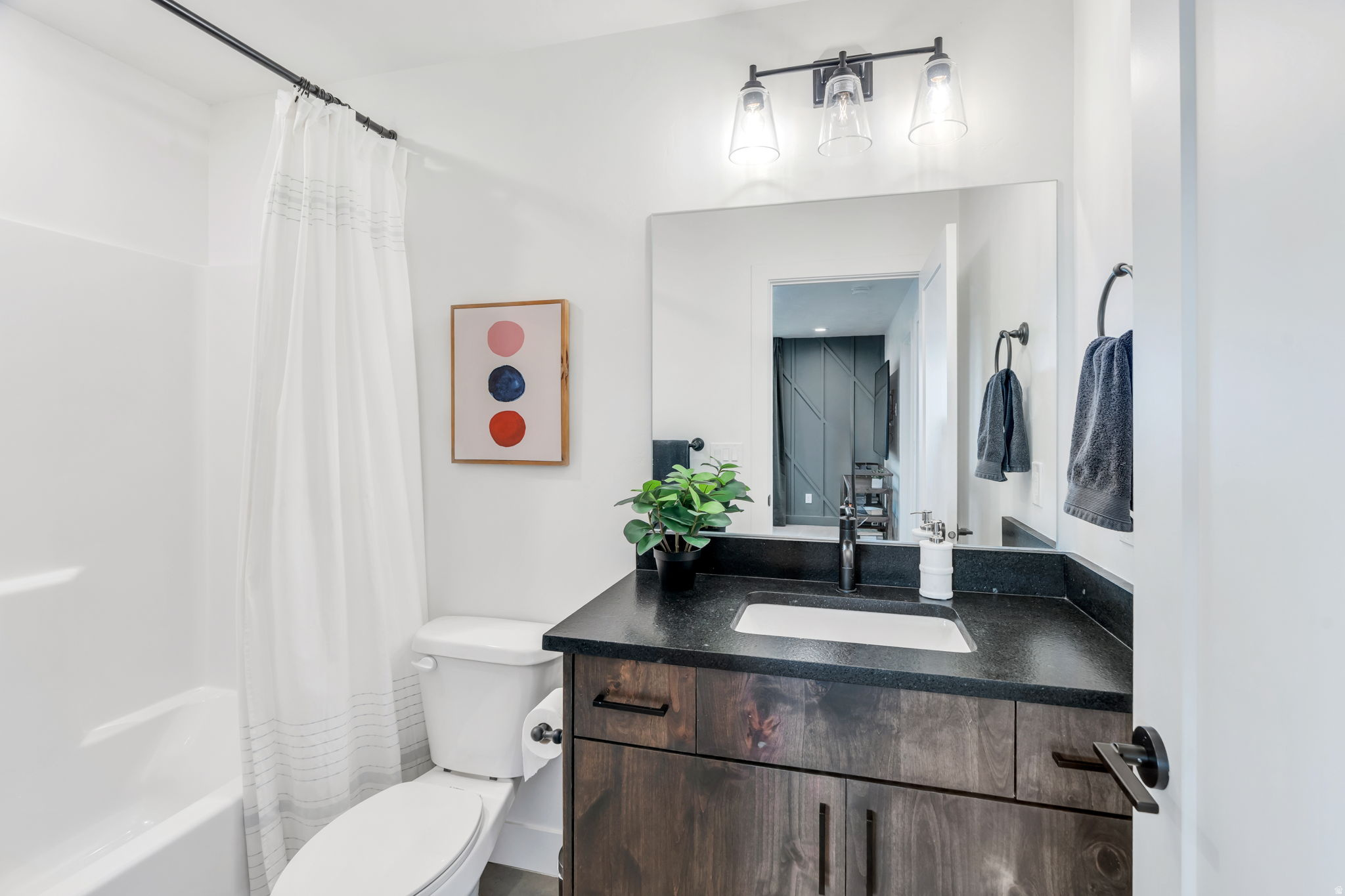 LAKESHORE LANDING - Residential